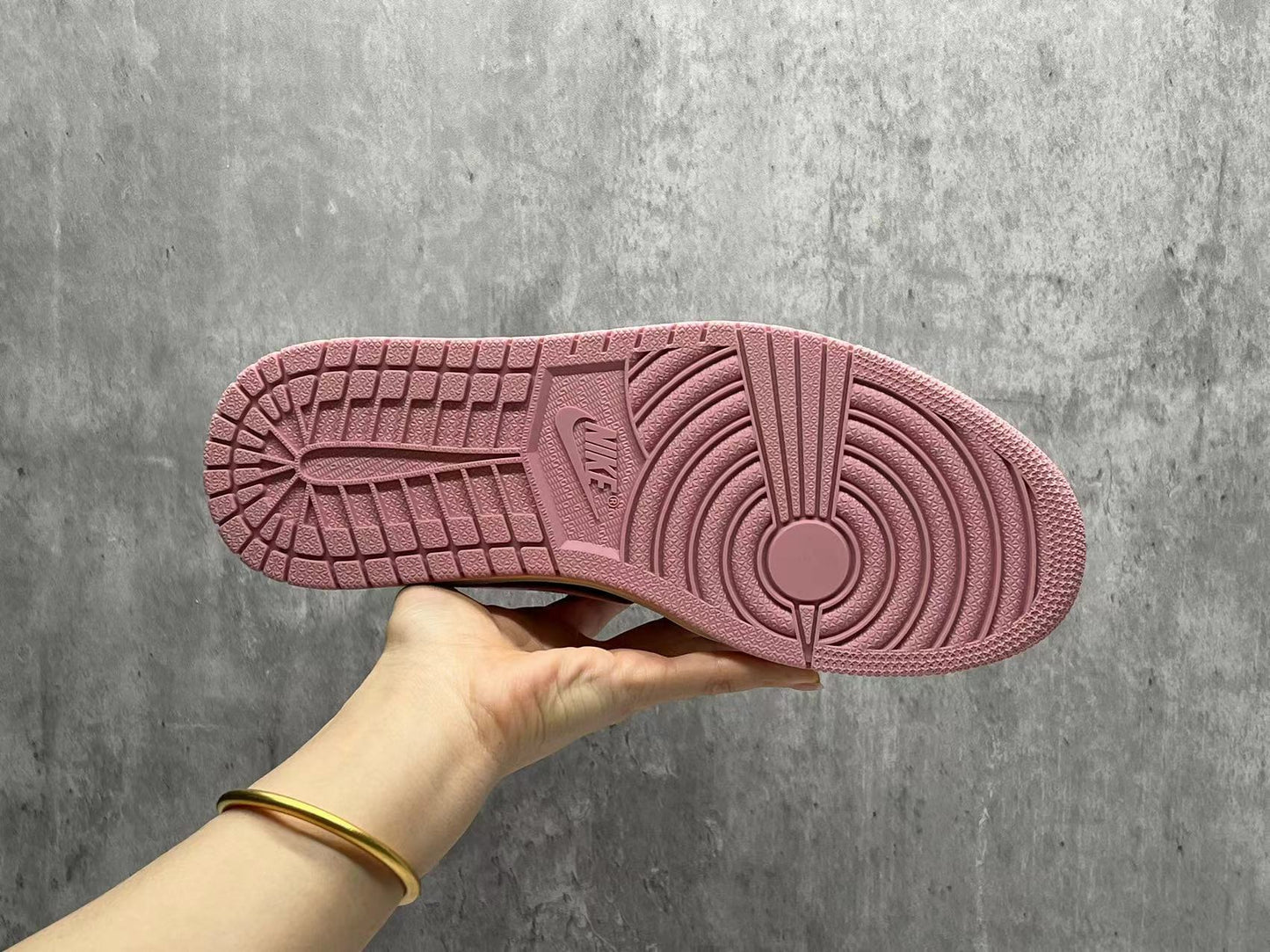 NIKE Air Jordan Low OG Dark Pony/Pink
