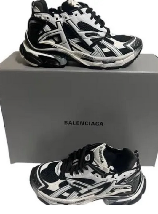 B Sneaker (Silver/Black)