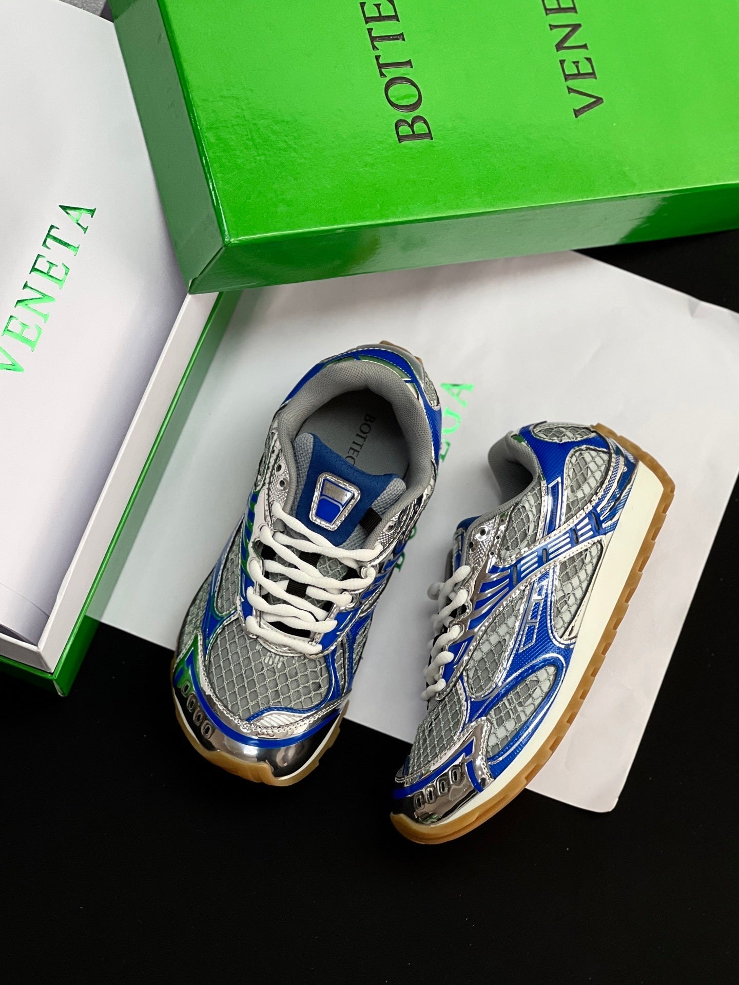 Bottega V Sneakers