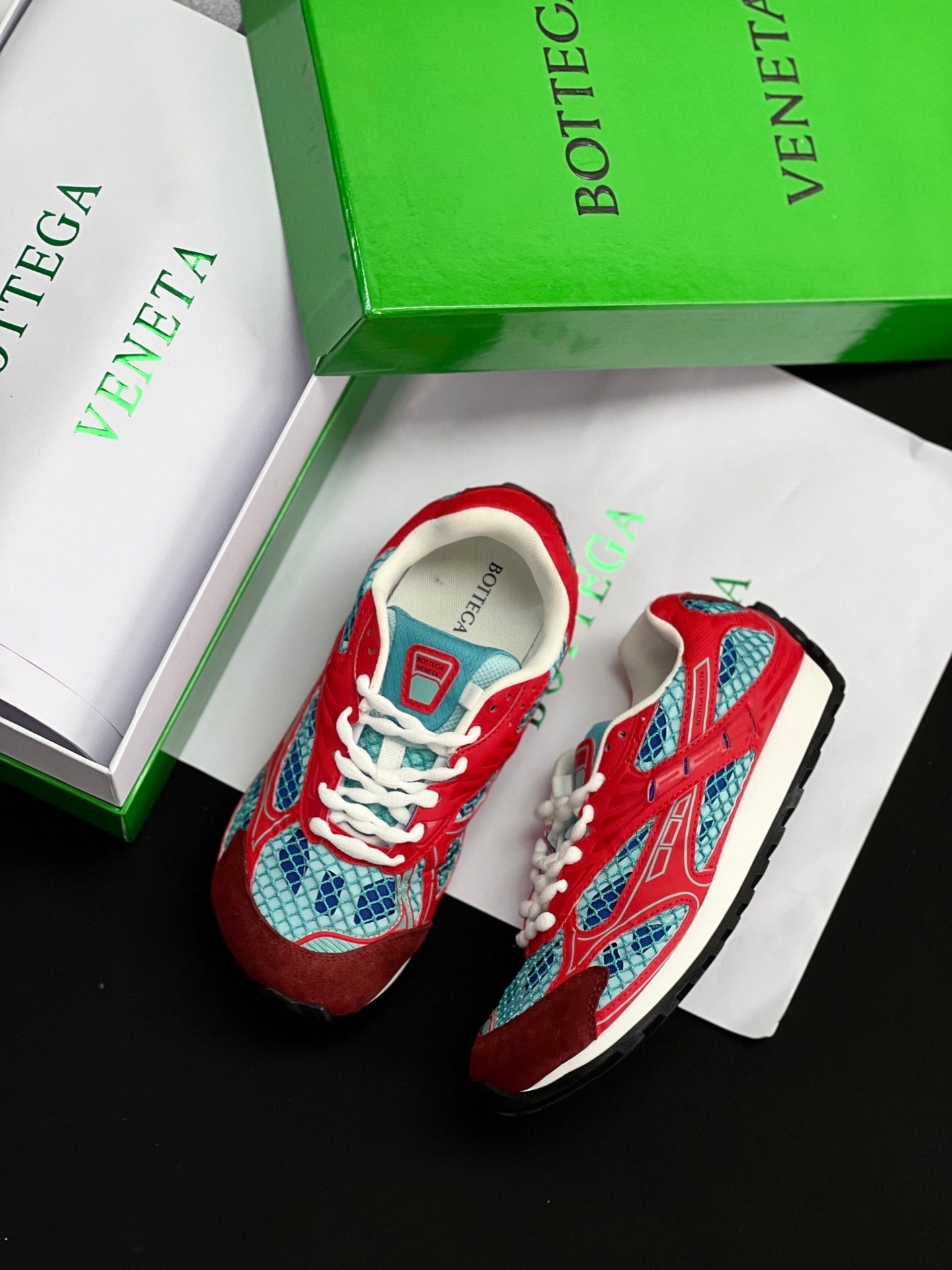 Bottega V Sneakers