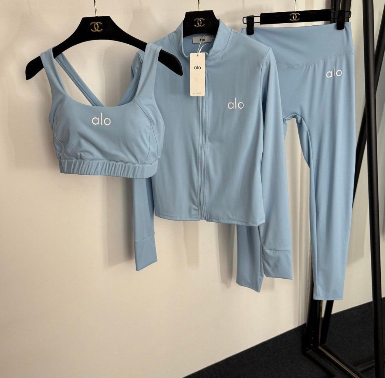 3 Piece Alo yoga Set