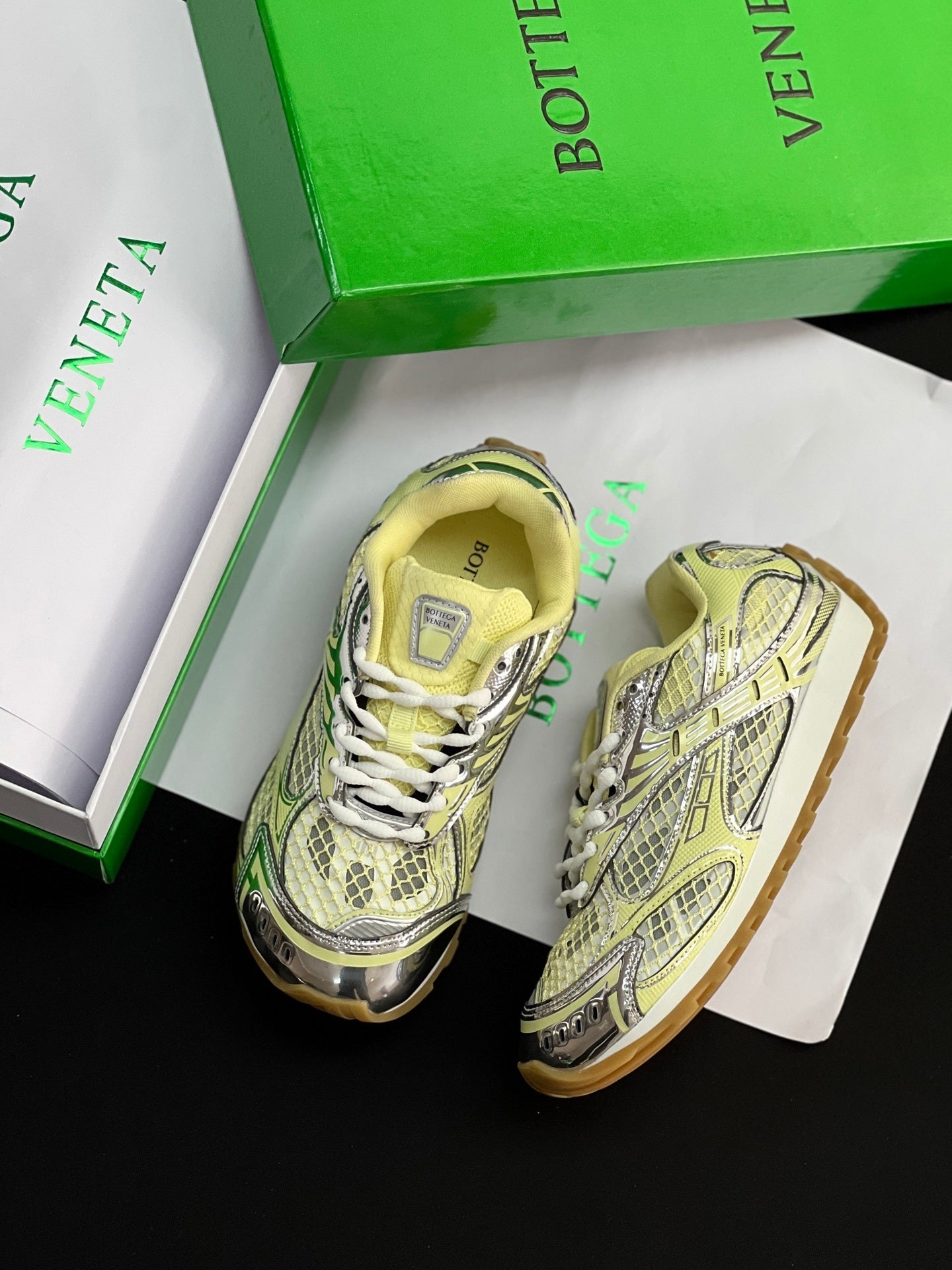 Bottega V Sneakers