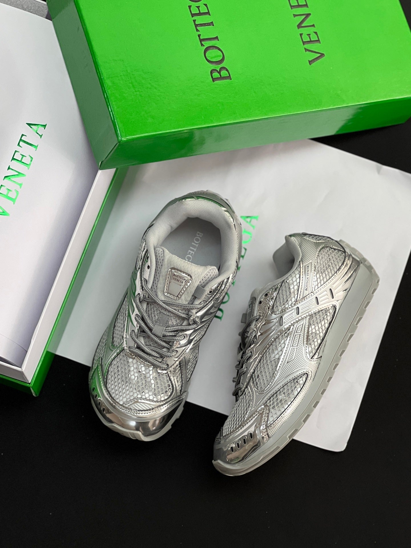 Bottega V Sneakers