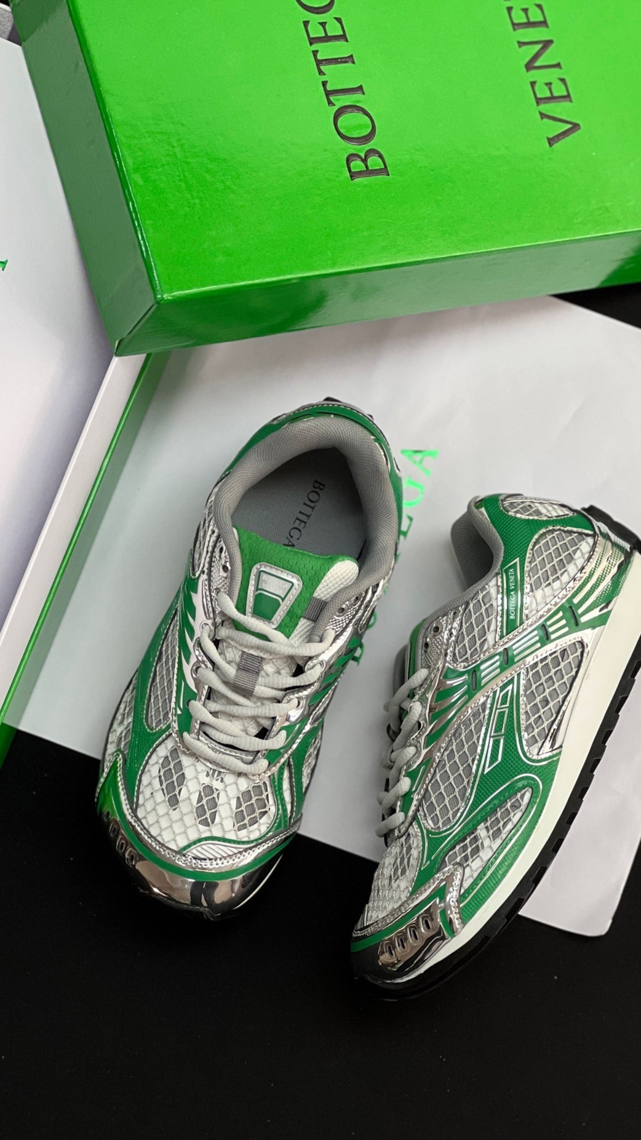 Bottega V Sneakers