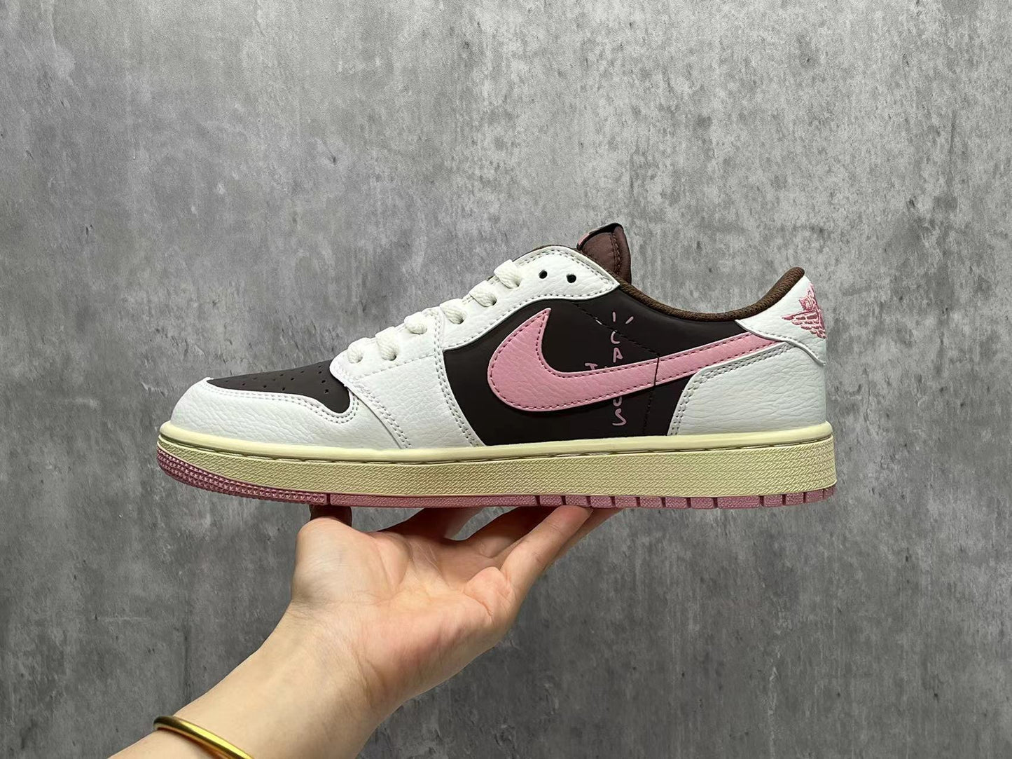 NIKE Air Jordan Low OG Dark Pony/Pink