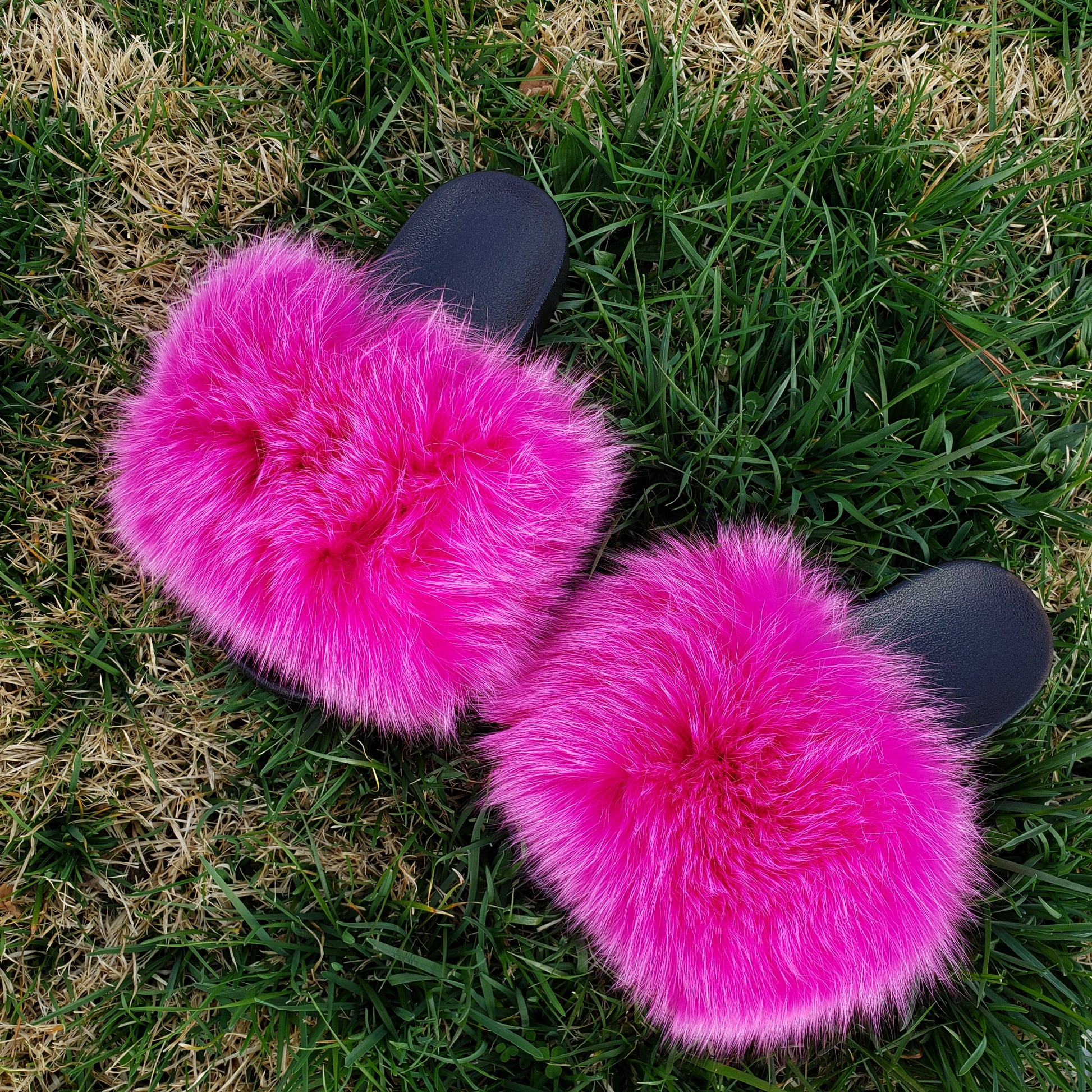 Slippers with mink fur pink